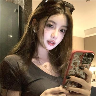 蜜丝炸弹